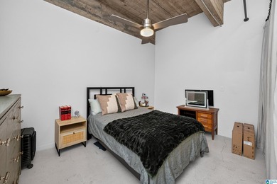 Experience downtown living in Birmingham's Franklin Building - photo 33