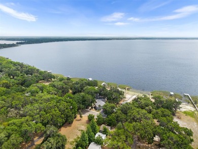 Unbelievable Value! Lake Santa Fe lakefront living with 30 X 30 - photo 39
