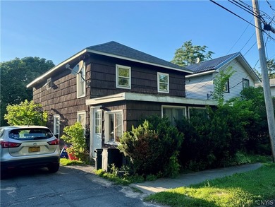 St. Lawrence River - Jefferson County Home For Sale in Alexandria Bay New York