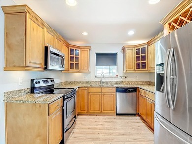 Discover the perfect blend of comfort, updates, and unbeatable - photo 19