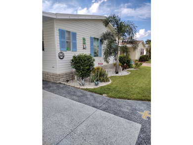 This Immaculate 1260 sq ft home features two bedrooms and two - photo 2