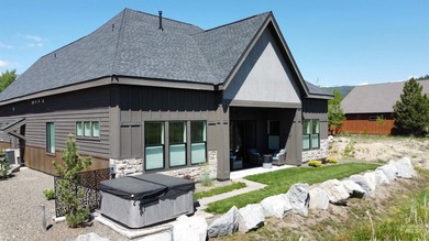 Absolutely breathtaking golf course home situated on a premier 0 - photo 24