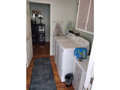 This Immaculate 1260 sq ft home features two bedrooms and two - photo 9