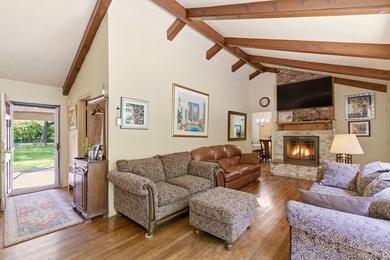 Unlock the Potential of this Oasis of Privacy in Huntington's - photo 3