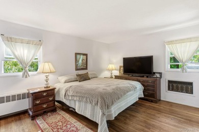 Unlock the Potential of this Oasis of Privacy in Huntington's - photo 9