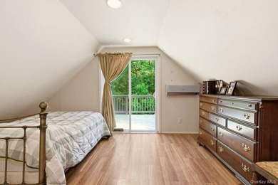 Unlock the Potential of this Oasis of Privacy in Huntington's - photo 10