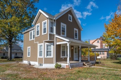 Pompton Lake Home For Sale in Pompton Lakes Boro New Jersey