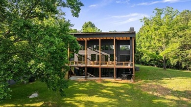 Discover a rare opportunity to own a stunning contemporary - photo 2