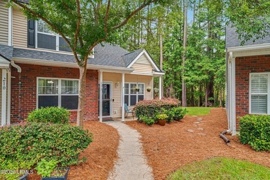 Welcome to this beautifully maintained & thoughtfully updated - photo 1
