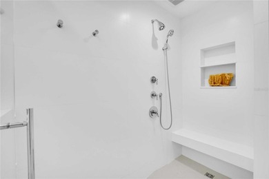 One or more photo(s) has been virtually staged. Welcome to Casa - photo 13