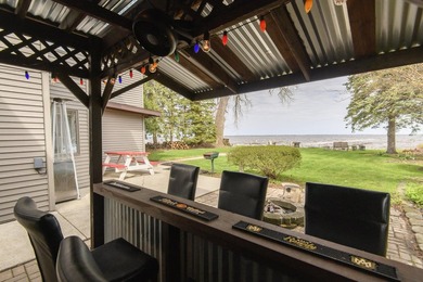 Enjoy all that Lake Winnebago has to offer! This impressive 3BR - photo 19