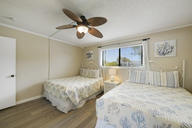 Less than 1,000 feet to a private beach entrance conveniently - photo 20