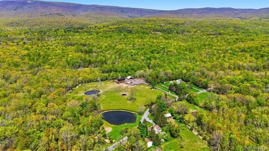 Set across an extraordinary expanse of pristine Hudson Valley - photo 1