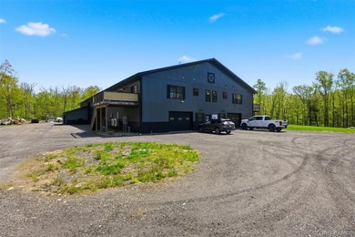 Set across an extraordinary expanse of pristine Hudson Valley - photo 8