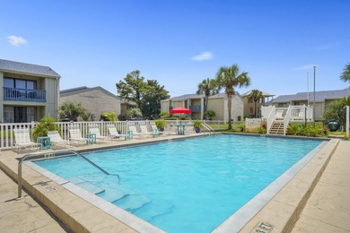 Less than 1,000 feet to a private beach entrance conveniently - photo 40