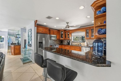Welcome to Casa Matecumbe, an extraordinary oceanfront sanctuary - photo 41
