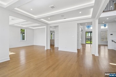 NEW CONSTRUCTION MODERN STYLE. OVER 6799 SQ.FT.OPEN FLOOR PLAN - photo 41