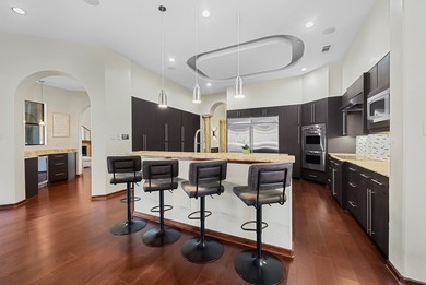 Extraordinary Mediterranean estate in gated Stonebriar Country - photo 4