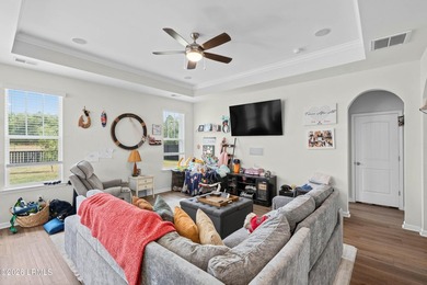 Fresh New Price!! Nearly new 5-bedroom, 2.5-bath home in - photo 6