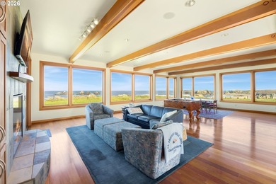 Experience the Ultimate Coastal Retreat at FACE ROCK Vacation - photo 16