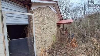 HUGE potential on this fixer-upper on 14+- acres with a shop! 3 - photo 17