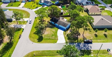 Freshly updated and move-in ready, this 2BR + flex space, 2BA - photo 21