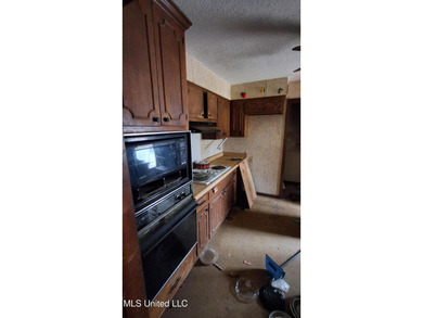 HUGE potential on this fixer-upper on 14+- acres with a shop! 3 - photo 22