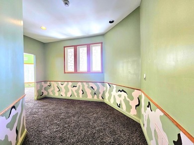 Suitable for multi-generational living! Elevatored 8344 Square - photo 23