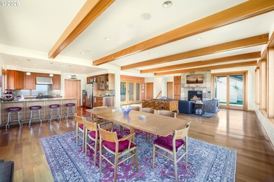 Experience the Ultimate Coastal Retreat at FACE ROCK Vacation - photo 27