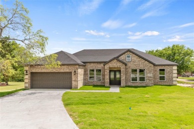 Lake Home For Sale in Quinlan, Texas