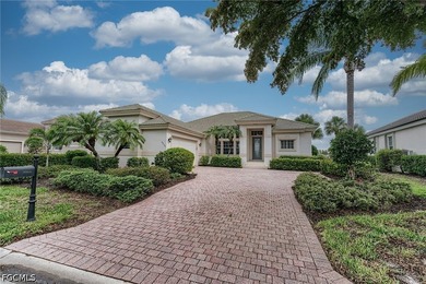 Enjoy a lakefront home on Crown Colony's very desirable New - photo 32