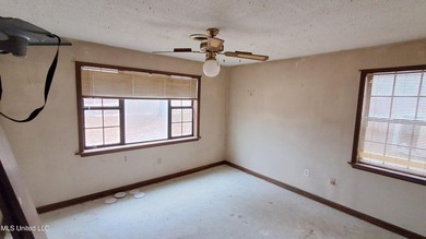HUGE potential on this fixer-upper on 14+- acres with a shop! 3 - photo 34
