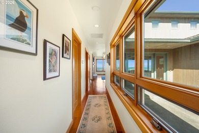 Experience the Ultimate Coastal Retreat at FACE ROCK Vacation - photo 34