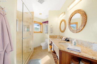 Experience the Ultimate Coastal Retreat at FACE ROCK Vacation - photo 43