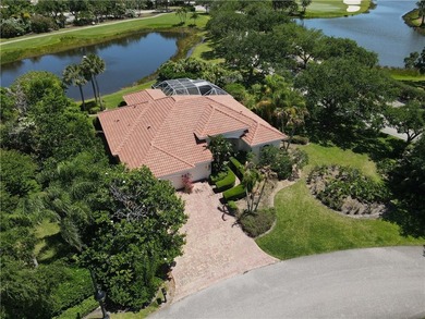 Exceptional lakefront estate in the prestigious River Club at - photo 3