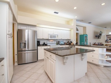 Exceptional lakefront estate in the prestigious River Club at - photo 10