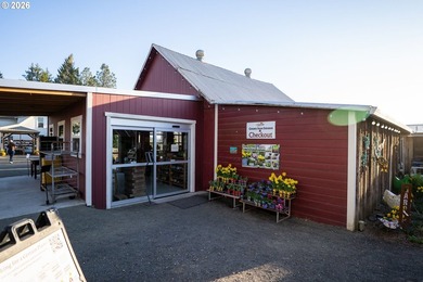 Own a community landmark farm with views in every direction and - photo 11