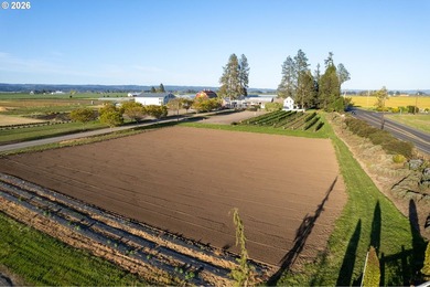 Own a community landmark farm with views in every direction and - photo 14