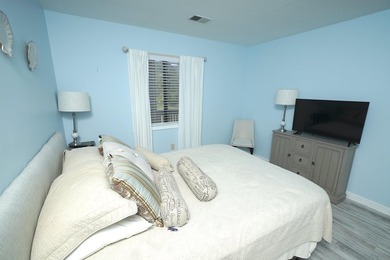 Charming 2-Bed, 2-Bath Condo in Cypress Bay Community - Little - photo 15