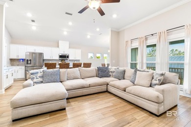 Built by Truland Homes in 2022, this beautifully crafted 4 - photo 9