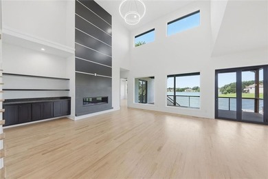 Experience luxury lakefront living in the prestigious Crystal - photo 4