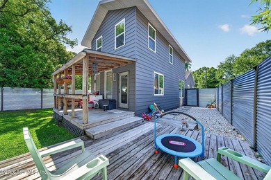 Thoughtfully renovated while preserving its historic character - photo 37