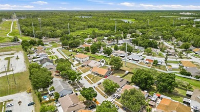 Stop your search now! Welcome to Northdale, FL! This highly - photo 41