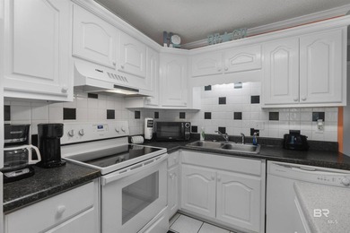 Beachfront 2-bed, 2-bath delivering a 19% ROI and 23% - photo 4