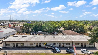 Located off of Kurt St. and Hwy 441 in Eustis, Kurt St. Plaza - photo 2