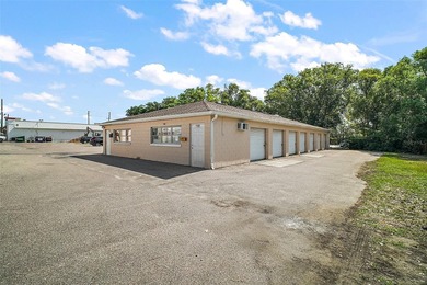 Located off of Kurt St. and Hwy 441 in Eustis, Kurt St. Plaza - photo 5