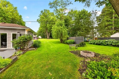 Welcome to easy, one-floor living 3 Bedroom ranch in the highly - photo 11