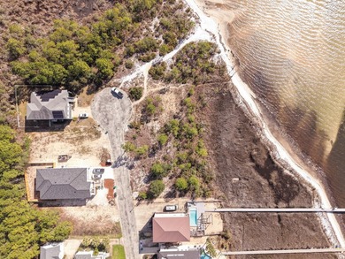 Build your dream estate on this exceptional oversized waterfront - photo 4