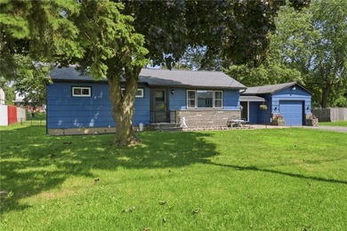 Welcome to 152 Ardella Street! This beautifully updated ranch - photo 2