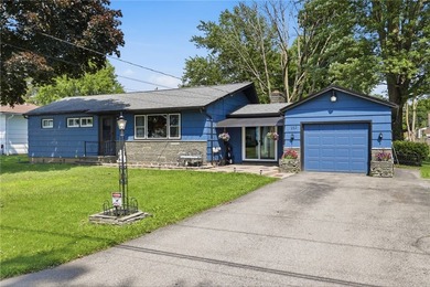 Welcome to 152 Ardella Street! This beautifully updated ranch - photo 3